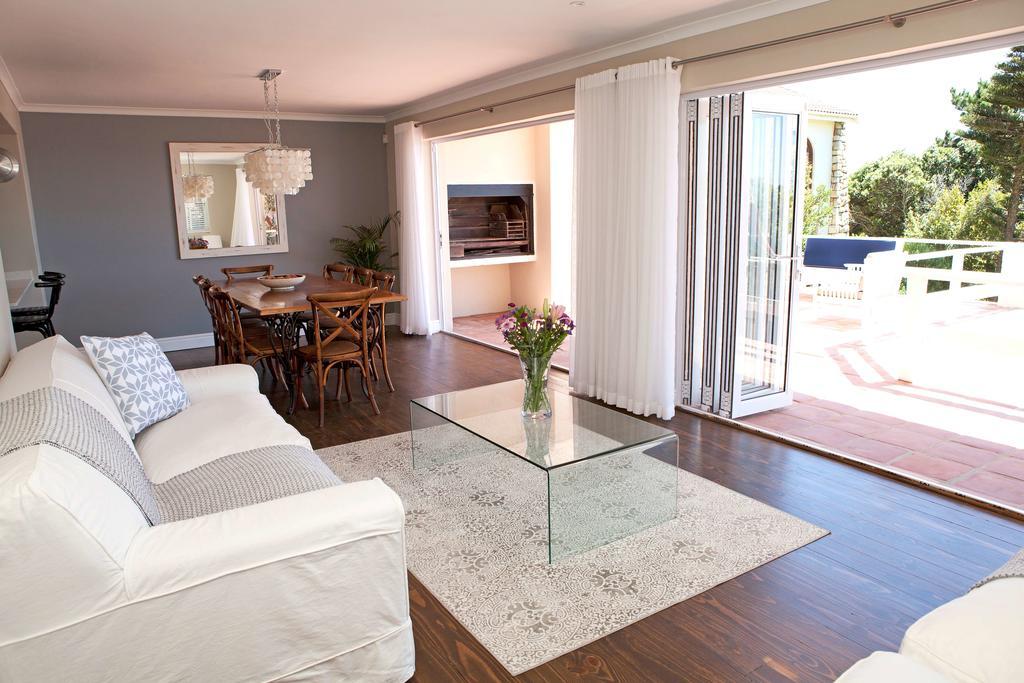 Seabreeze Luxury Two Bedroom Self Catering Penthouse * Simonʼs Town