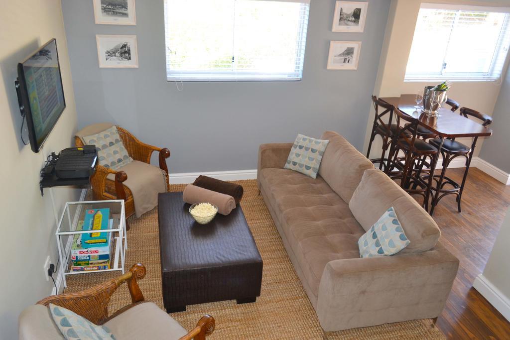Villa Seabreeze Luxury Two Bedroom Self Catering Penthouse *