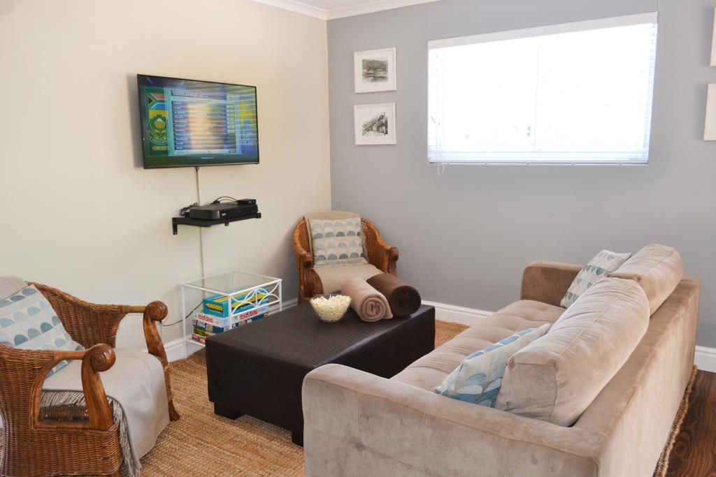 Pousada Seabreeze Luxury Two Bedroom Self Catering Penthouse Simonʼs Town