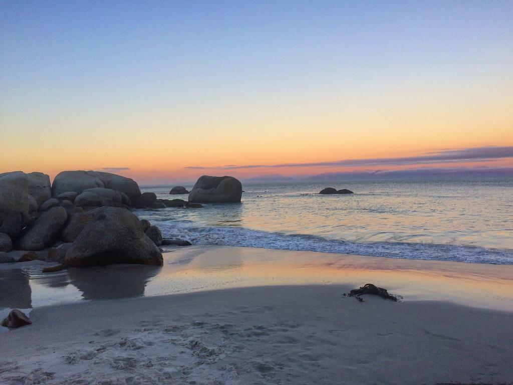 Seabreeze Luxury Two Bedroom Self Catering Penthouse Simonʼs Town
