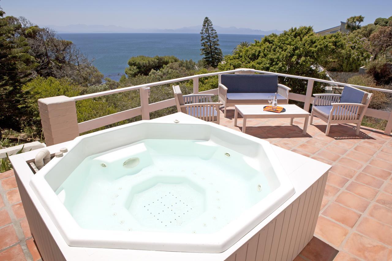 Seabreeze Luxury Two Bedroom Self Catering Penthouse * Simonʼs Town
